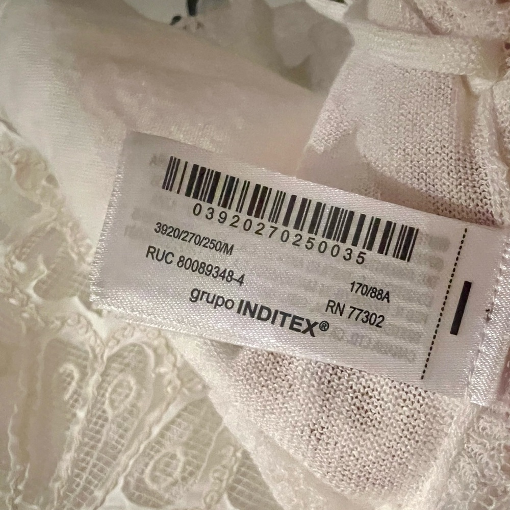ZARA SIDE TIE KNIT TOP
M WHITE/Cream 
REF. 3920/270 - Picture 12 of 14